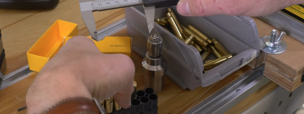 Ultimate Reloader: .25-45 Sharps Part 3: Factory-Style Loads